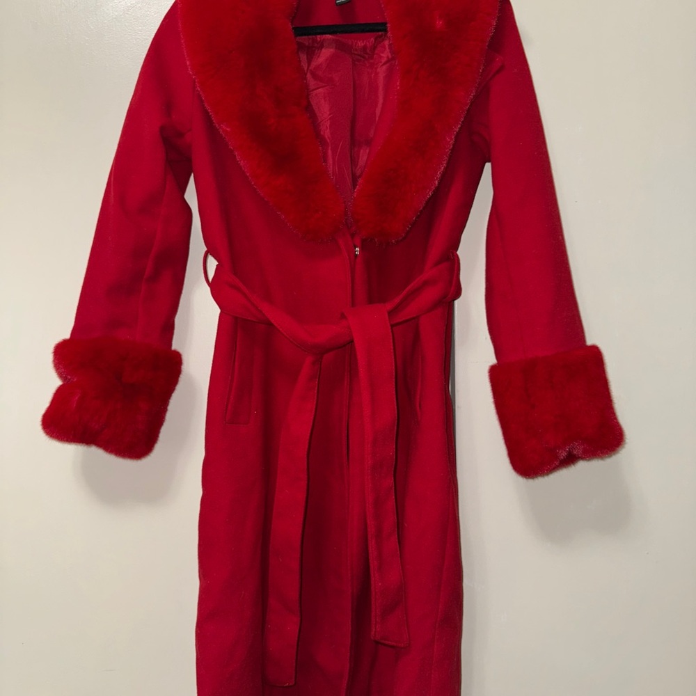 Forever21 Women's Winter Red Trench Coat with Faux Fur Collar Sleeves Size M